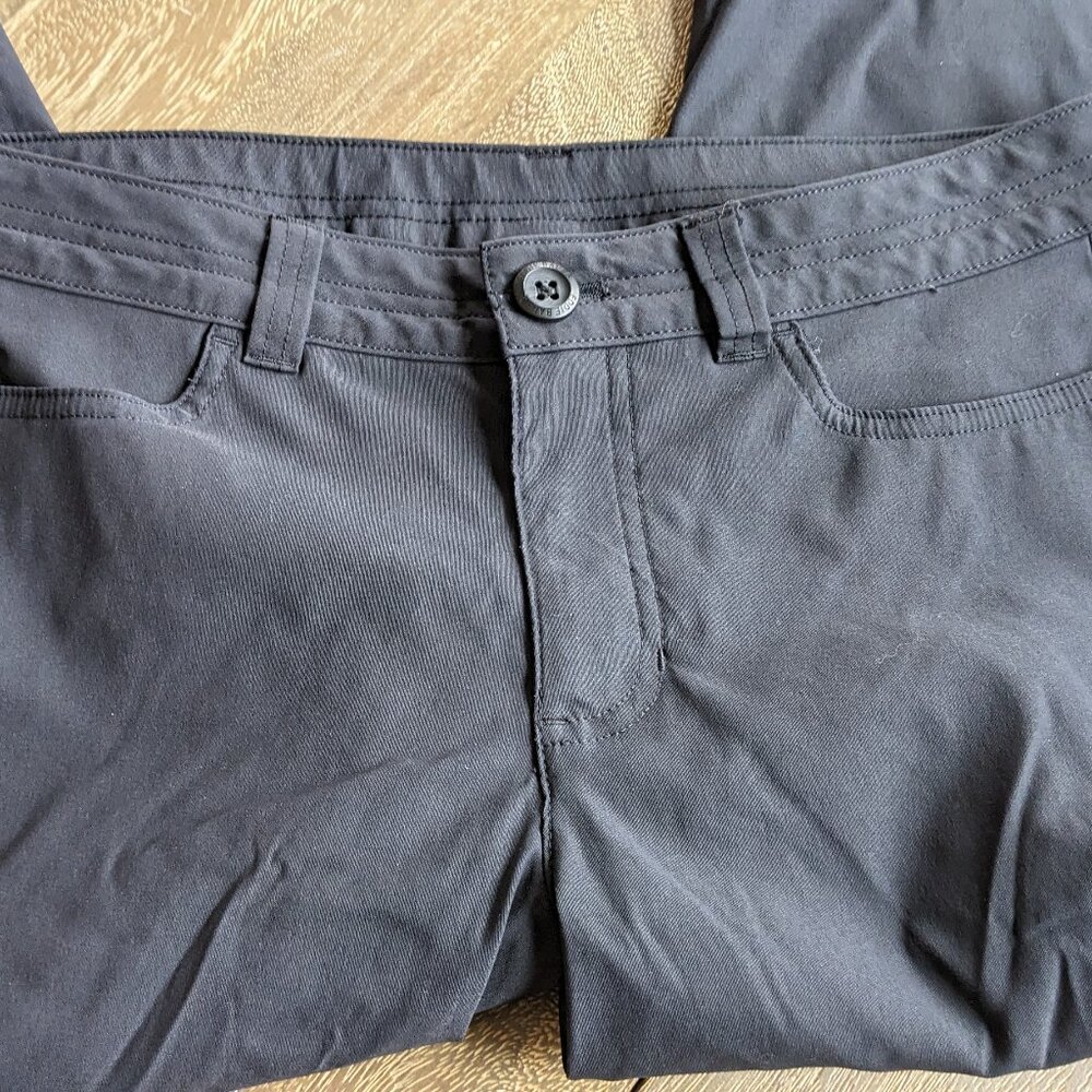 Eddie Bauer, Solid Black Light Weight Activewear … - image 1